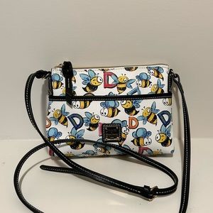 DOONEY & BOURKE BUMBLE BEE GINGER CROSSBODY PURSE - NEVER USED